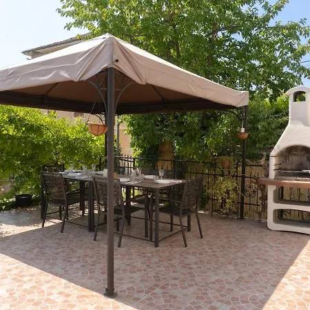 Villa Angal, Comfort Vicino Al Parco Acquatico Lavagello
